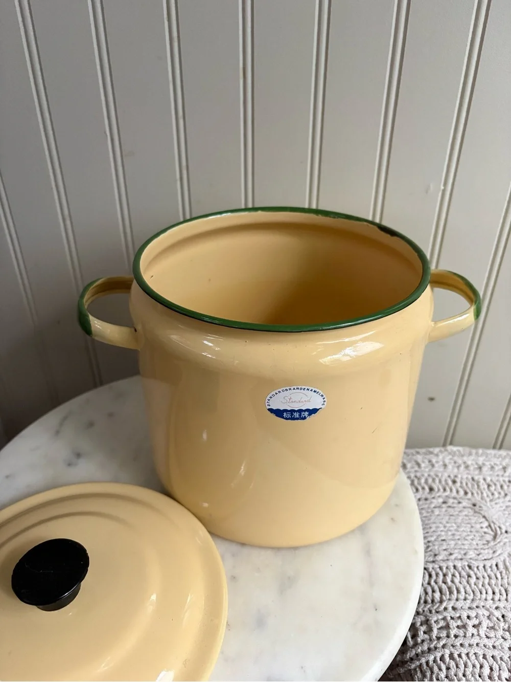 Vintage Standard Enamelware Pot w/Lid Butter Yellow VTG Cottagecore Farmhouse